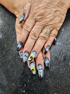 Love my new nails. I get compliments everyday. Thank you Jan