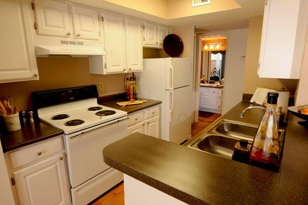 Woodcreek Apartments Kitchen