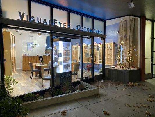 VisualEyes Optometry