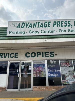 Advantage Press