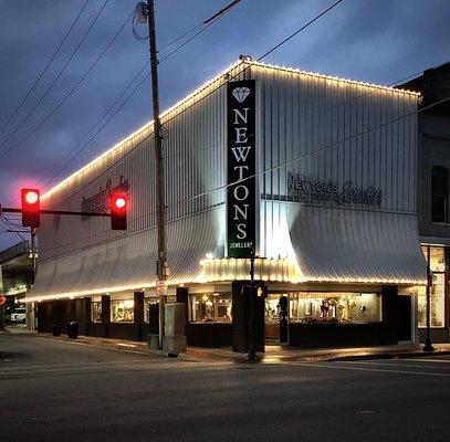 Newton's Jewelers, Joplin Mo