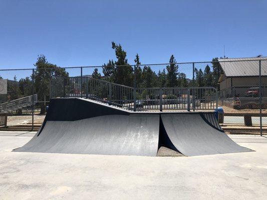 Quarter pipe and hip