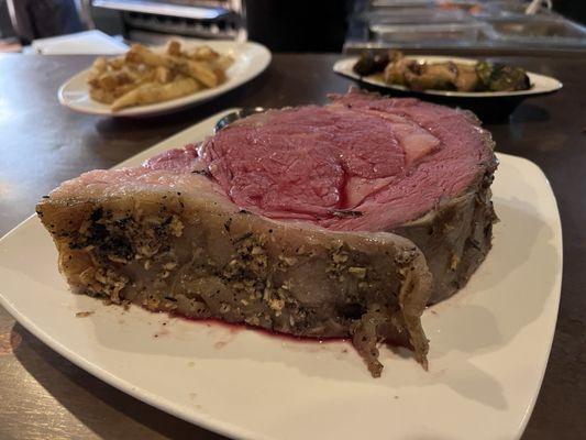 Chef Chip is the real deal, if he recommends it just go for it. 30oz prime rib was like butta, perfect! Thank you Chip.