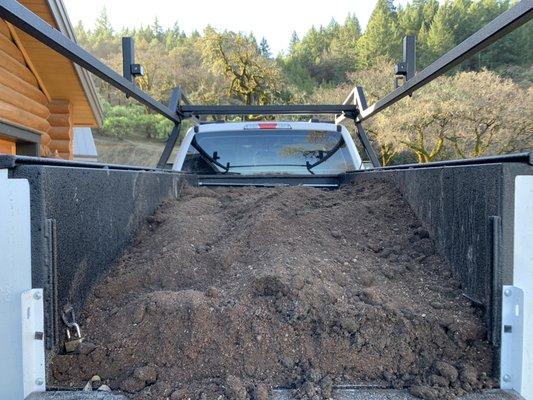 50/50 Mix with added Lava Sand for Drainage. Great for Landscaping, Large Shrubs, Tree Planting