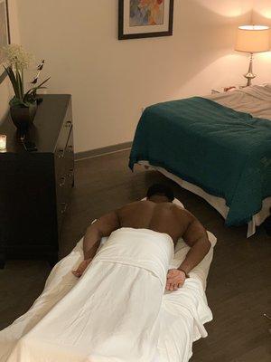 After a long week of hard workouts and travel, this client needed a 90minute deep tissue/sports massage.