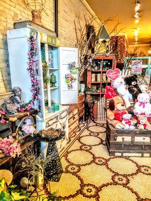 The Columbus Wisconsin Business of the Month February 2017 is: SECRET GARDEN FLORAL 115 N Ludington St, Columbus, WI 53925 (920) 623-3060