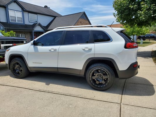 New wheels and tires #falken #raceline #jeep