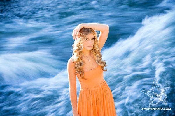 Colorado's best high school senior photographer for on-location, magazine style fashion art.