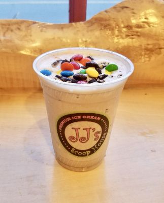 Flurry with Oreos & M n M s!