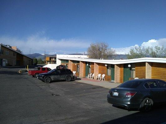 Holiday Lodge in Lander Wyoming with the Wind River Mountains in the background