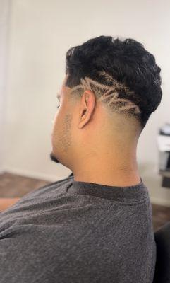 Low fade with freestyle