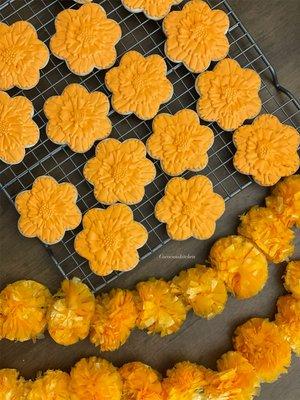 Marigold cookies