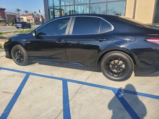 They did an amazing job of putting these rims on my car and balancing my tires. They have a great selection at really good pricing.