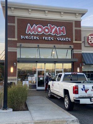 Mooyah Hudson ma