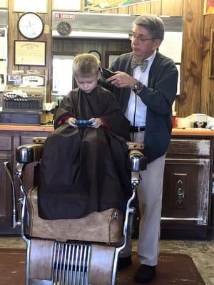 Lester's Barber Shop