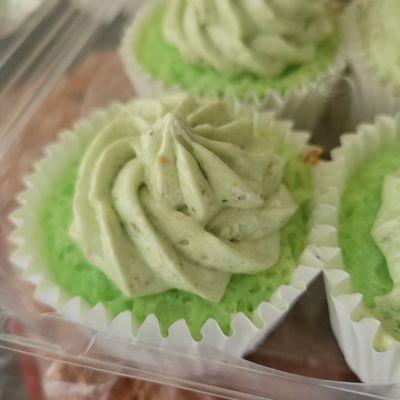 Pistachios Cupcakes