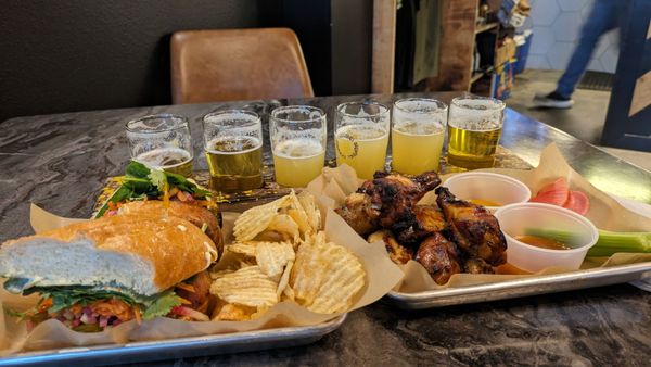 Flight, banh mi and chicken wings. Everything hits as always from this place.