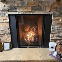 Direct-vent gas fireplace