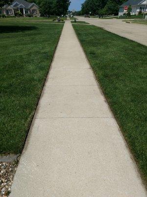 Edging - After Picture.  Gives great curb appeal!