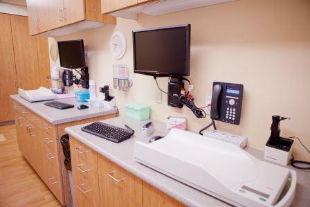 Our lab and exam rooms are all equipped with state-of-the-art computers and electronic health record systems.