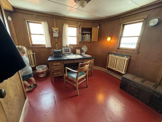 Captain quarters