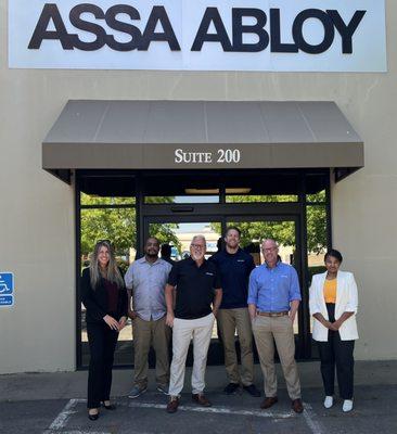 NorCal Team GM Roger Lopez, Darius Woods, Bryan Noll, Chrissie Arjonilla, Sara Rendel, Jordan Lopez