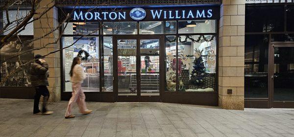 Freezing customers about to discover they have been locked out of Morton Williams