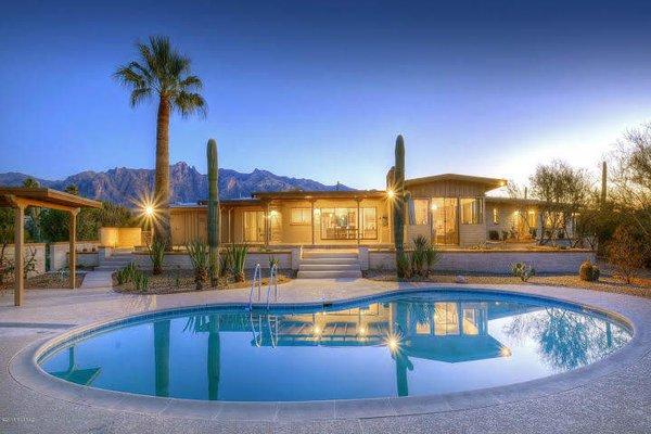 SOLD! I brought the buyers.  Catalina Foothills, Tucson, AZ 85718.  4 Bedroom with Large Den. 5 Baths.