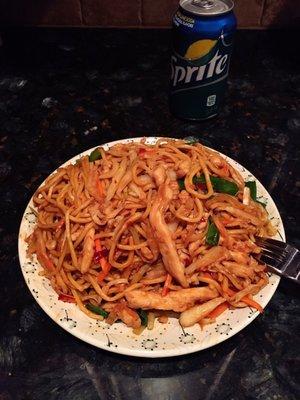 Spicy Chicken Lo Mein