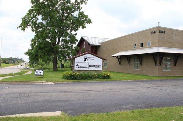 Biocorrect sign and building