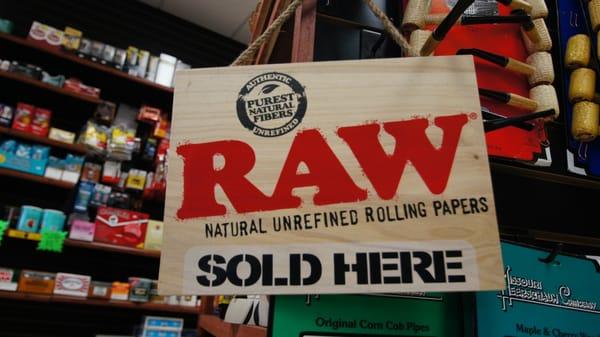 raw papers & rolling accessories available!