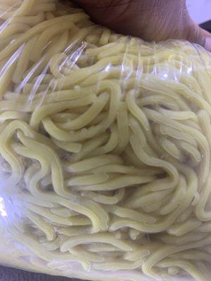 Oiled egg noodle