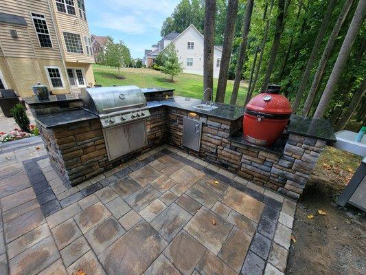 Outdoor kitchen