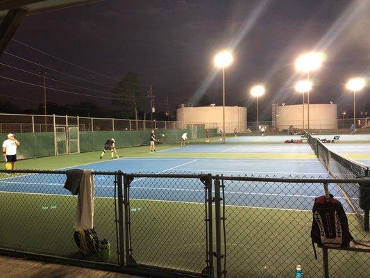 League tennis