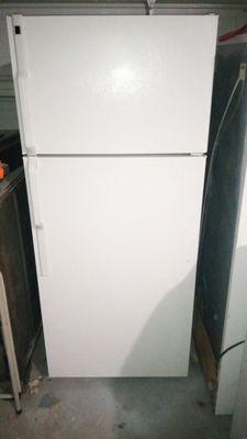 Cross top refrigerator