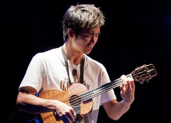 Jake Shimabukuro at TCAN 2010