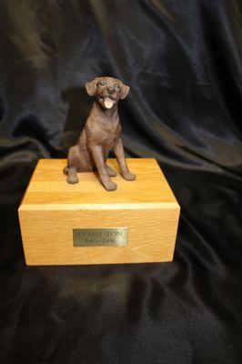 Figurine Urn customizable to your pet