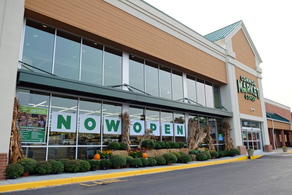 Common Market's new location 927 W. 7th Street Now Open!