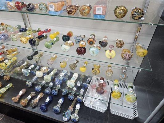 Best price on quality double-blown glass pieces. Our prices are 50% lower!