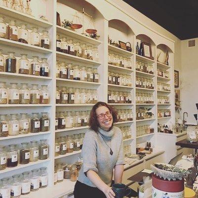 Dr. Ashley Rieger- Naturopathic Doctor and new owner of The Peoples Apothecary in 2021.