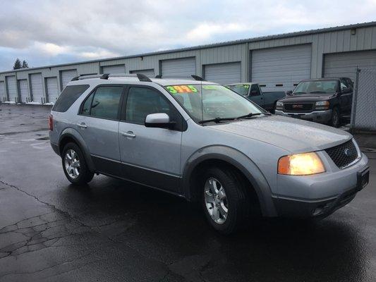 2005 Ford Freestyle SEL AWD Wagon - STOCK # 048A - $3,995