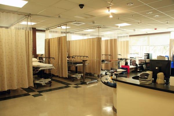 Our state-of-the-art recovery area, staffed with experienced, caring nurses, for your comfort and convenience.