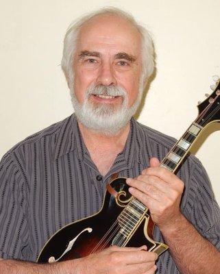 Warren Newman
Acoustic Guitar, Mandolin & Fiddle Instructor