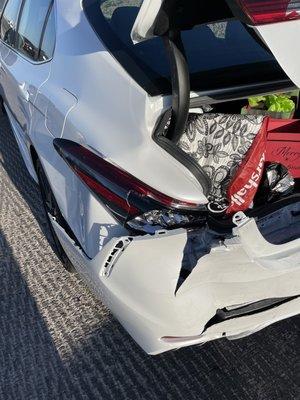 Body Pros has had my car for 9 weeks with ZERO UPDATES OR FOLLOW-up after damage following my rear end accident on 4/20/22.