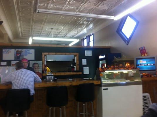 Counter & kitchen. Great place to eat. Pizza, calzones, taco salad and chicken tenders are good. Try the calzone challenge.