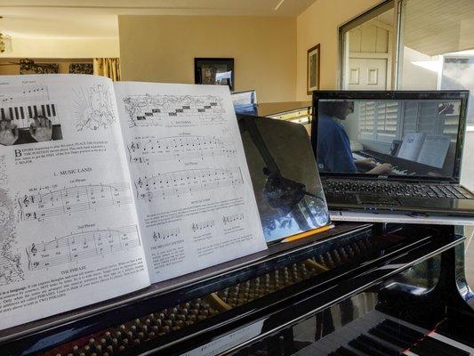 Piano lesson via Skype