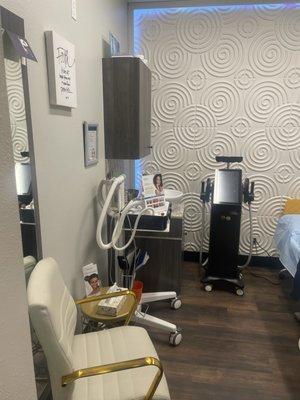 Our clean, modern, elegant Face and Body Sculpt Studio is completely private and calming with the most advanced technologies and treatments.