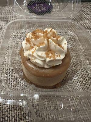 Cookie butter individual cheesecake