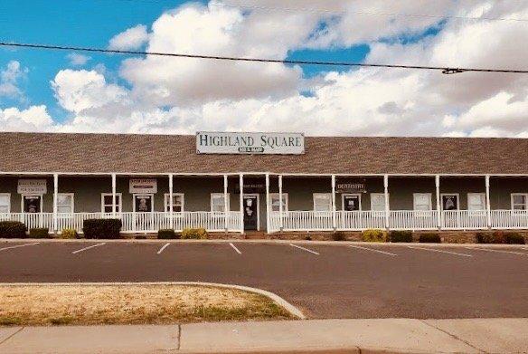 Highland Square, home of Snowflake Family Dentistry.