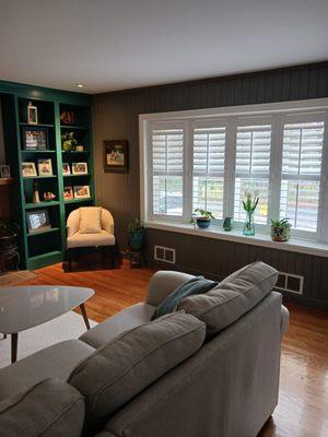 Walls, ceiling and bookshelves recently painted by Downtown Finishes LLC.